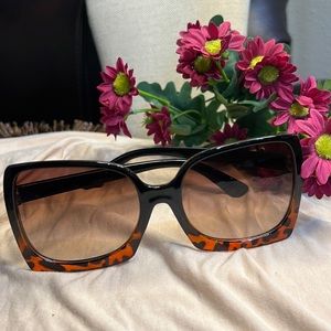 NWT Leopard Sunglasses